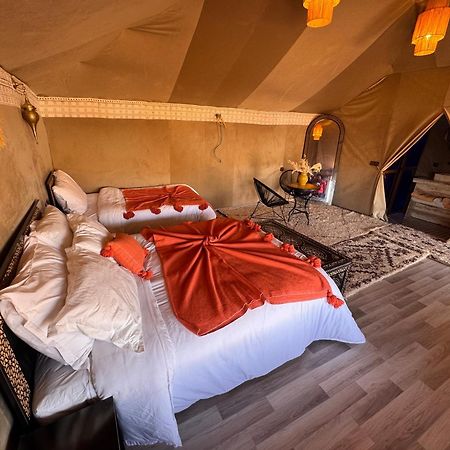 Aladdin Merzouga camp Exterior foto