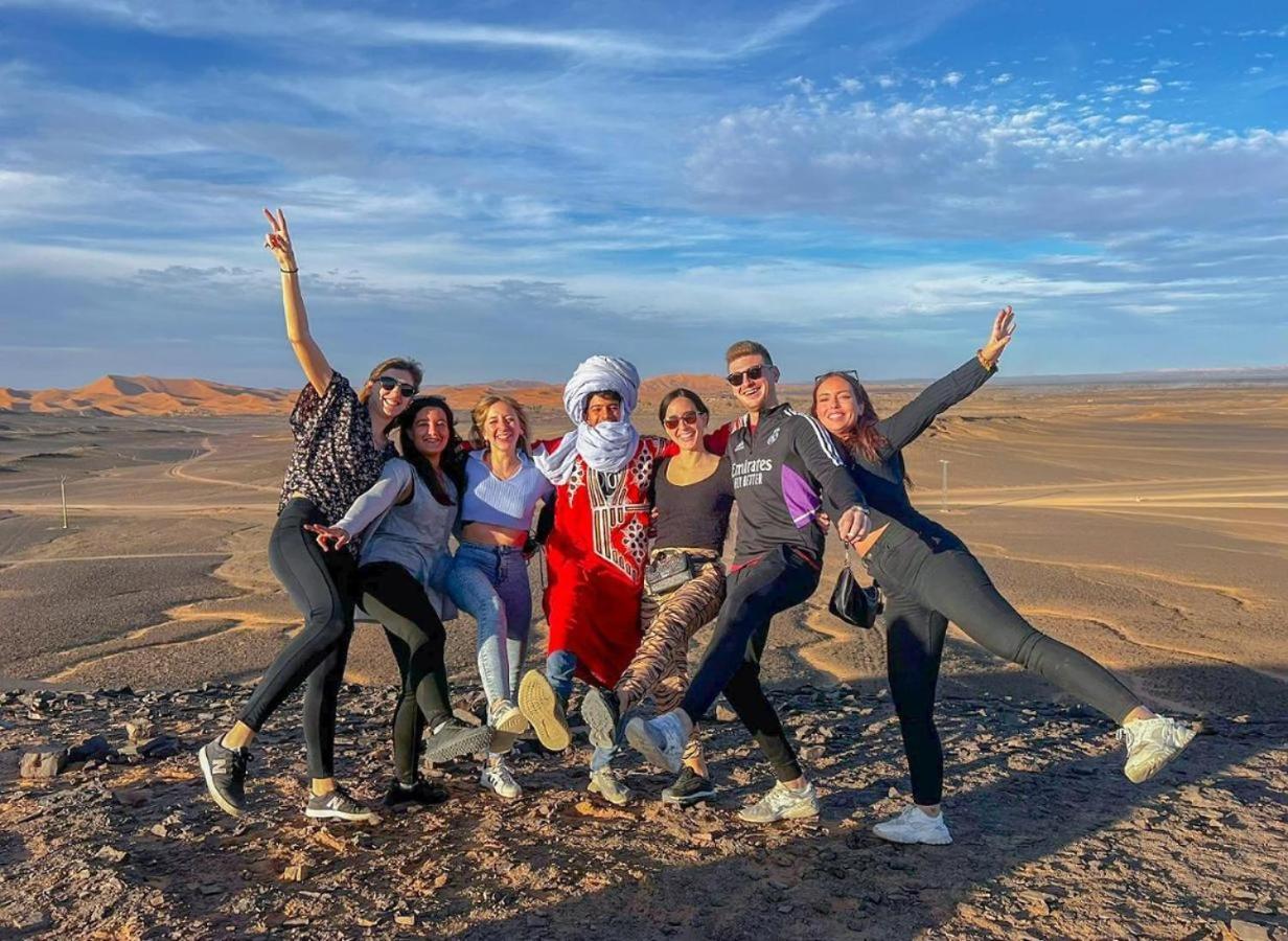Aladdin Merzouga camp Exterior foto