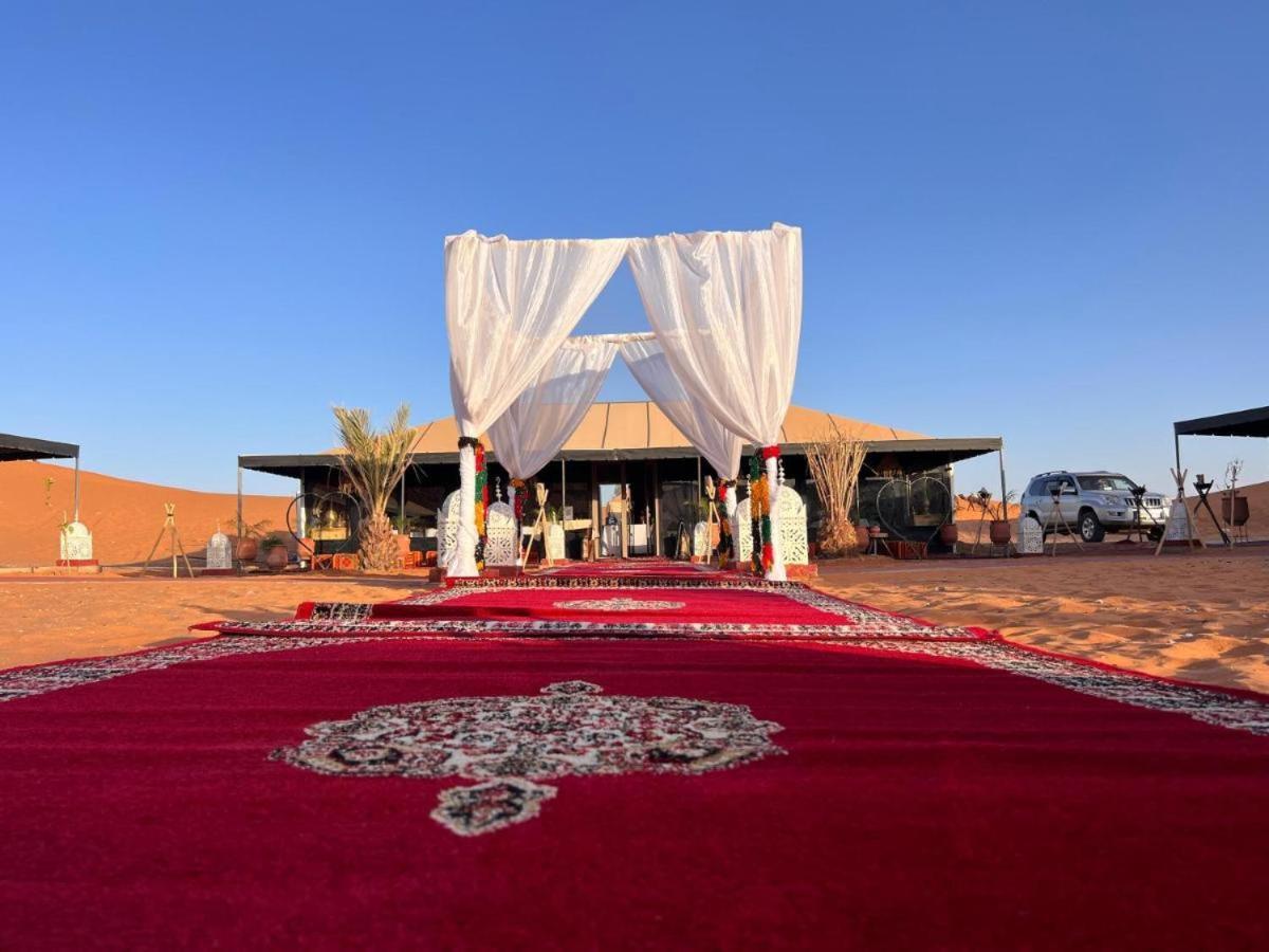 Aladdin Merzouga camp Exterior foto