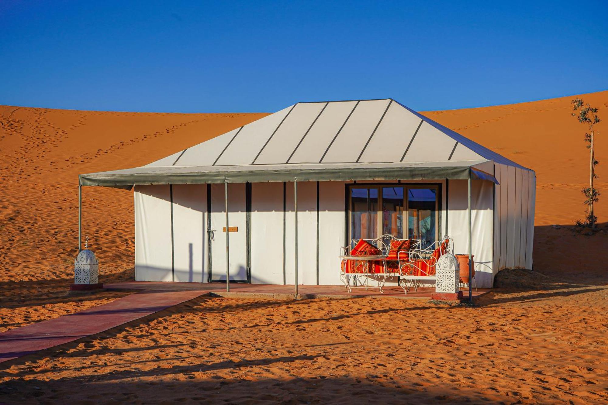 Aladdin Merzouga camp Exterior foto